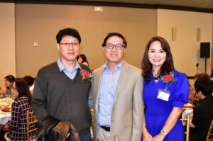 薪火相传三十四载,聚焦AI启新程——休斯顿华夏学人协会隆重举行34周年庆典暨会长交接仪式